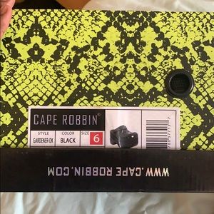 Cape Robbin platform shoe